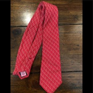 Boy’s Vineyard Vines tie